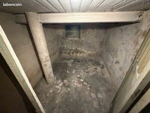 Box local cave rangement sec Toulon 10m carrés