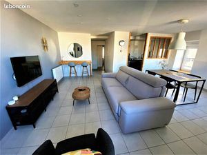 F2 65 m + garage dans maison de Bourg