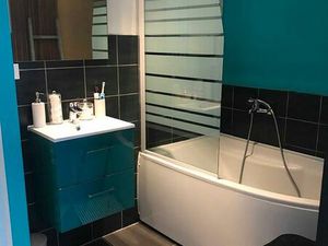 Appartement F2 plein pied avec cour privative