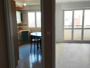Cv troyes appart deux chambres parking et balcon