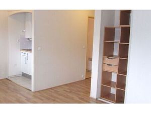 Location appartement  m² T-1 à Noisiel  643 €