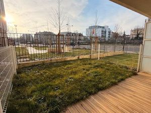 Appartement avec terrasse et jardin