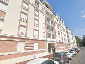 CHARMANT STUDIO A LOUER AVEC PARKING