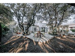 Saint-Gély-du-Fesc centre - Maison de charme avec piscine et jardin arboré
