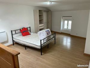 Maison de rue (3 étages) 60m2