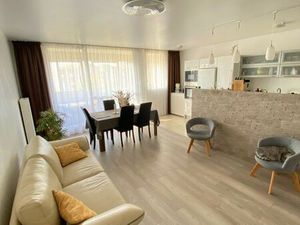 Appartement T4 spacieux avec 2 places de parking et une cave sans vis-à-vis de 82m2 avec l