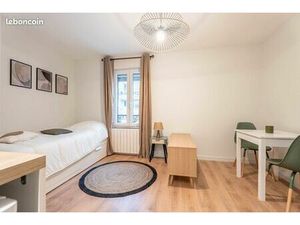 Studio 1 pièce 18 m²