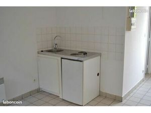 Studio meublé  17m2  550  7min à pied gare de Meaux