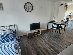 Grand studio meublé