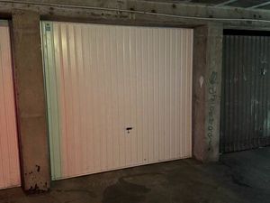 Garage box fermé à louer – 15 m² – Sécurisé