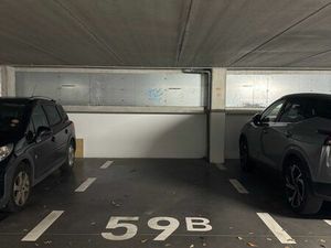 Parking des machines île de Nantes location une place