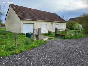Maison F4 de plain-pied avec garage et jardin à ST BRISSON SUR LOIRE
