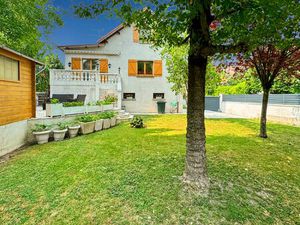 Maison familiale de 223 m² au coeur de la Pépinière  à 7 min