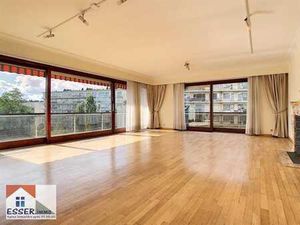 PARC BRUGMANN BEL APPARTEMENT 4 CHAMBRES + BOX GARAGE