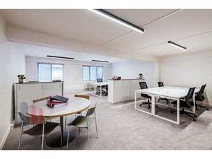 170 m² de bureaux à service complet à un prix compétitif