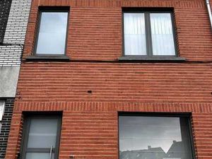 CHOUETTE MAISON avec 3 CHAMBRES ET JARDIN!