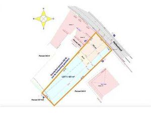 Terrain à bâtir dans un environnement calme et verdoyant à A