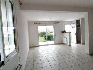 Location Maison à Ploubezre (22300) : à louer / 74m² Ploubezre