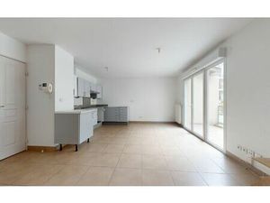 Location appartement  61.48 m² T-3 à Limonest  1 150 €