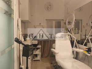 LOCAL COMMERCIAL D'ANGLE 56 M² LE CANNET LOUE