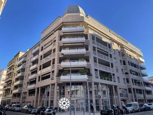 GARAGE SECURISE PROCHE TNL ACCES AISE