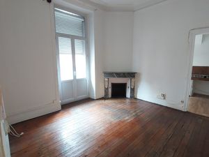 LOCAL PROFESSIONNEL T4 DE 90M²