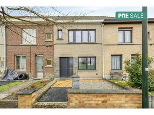 Gerenoveerd huis met 3 slaapkamers te koop in Vilvoorde