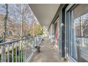 Appartement Saint Germain En Laye 6 pièce(s) 149 m2