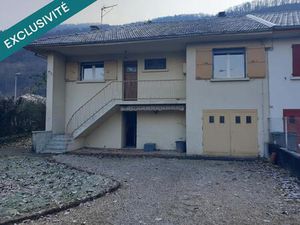 Maison mitoyenne à rénover