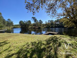 Domaine sur 42 ha avec fôret et étangs