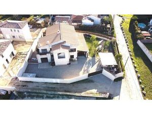 LE MUY EXCLUSIVITE Villa de 185 m2  5 chambres + garage + careport