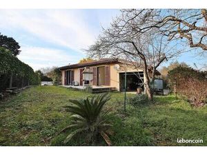 Maison - 3 pièces - 75 m² - 615 m² de terrain