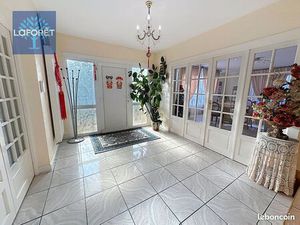 Maison 7 pièces 296 m²