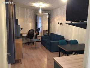 Charmant studio refait à neuf au coeur de Belleville