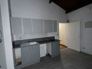 Logement hyper centre rue piétonne