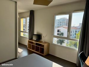 Location Appartement Meublé 4ème étage pour Etudiants  Jeunes Actifs