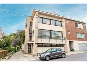 Maison solide avec 6 chambres  jardin et garage