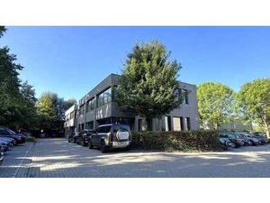 Bureau de plain-pied prêt à emménager près de la N171 à Kon