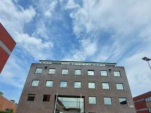 LUCHTHAVENLAAN 25B: Bureaux à louer ou à vendre dans le parc