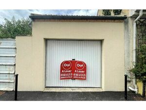 Location stationnement  m² T- à Meaux  90 €