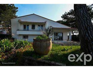 Maison de 5 pièces à vendre à Royan avec confort moderne