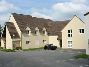 Location Appartement 2 pièces à Bazoches-sur-Hoëne (61560) : à louer 2 pièces / 61m² Bazoc