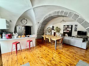 CLERMONT-FERRAND HYPER-CENTRE / Appartement à vendre de 82 M2  charme et confort moderne !