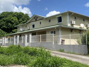 Location appartement 3 pièces 86 m² à Le Diamant (97223)