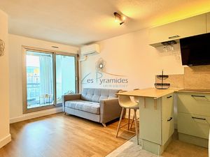 LA GRANDE MOTTE - 2 pièces cabine location annuelle meublée