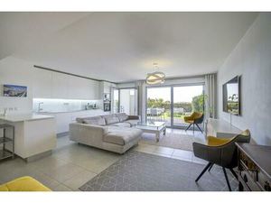 Nice Ouest : Magnifique 3 Pièces en rez de jardin  garage et piscine