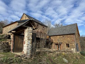 Corps de ferme rénové avec vue exceptionnelle