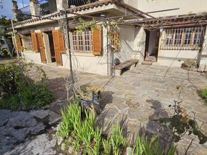 APPARTEMENT DANS VILLA - HAVRE DE PAIX DANS JARDIN VERDOYANT