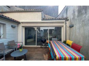 Maison Rochefort m² T-5 à vendre  284 000 €