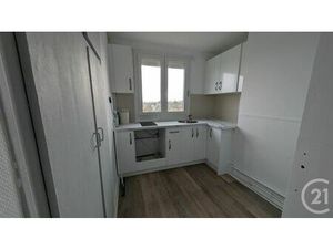 Appartement à louer - 3 pièces - 54 m2 - Chateaudun - 28 - CENTRE